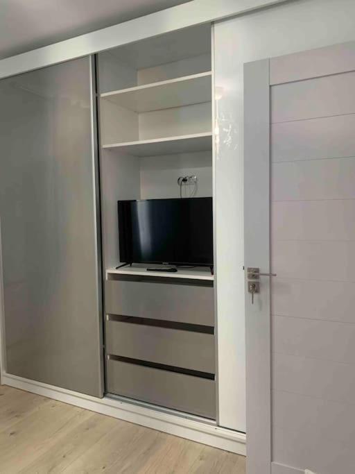 Apartament In Complex Rezidential Ramnicu Valcea Exterior photo